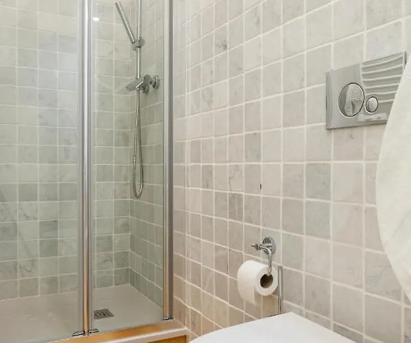 Panoramic View -3bedrs+3baths+ Balconies+ac Διαμέρισμα *