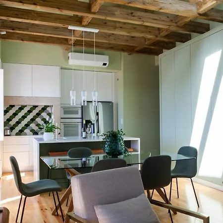Panoramic View -3bedrs+3baths+ Balconies+ac Lisbon