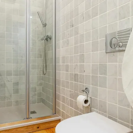 Panoramic View -3bedrs+3baths+ Balconies+ac Apartment *