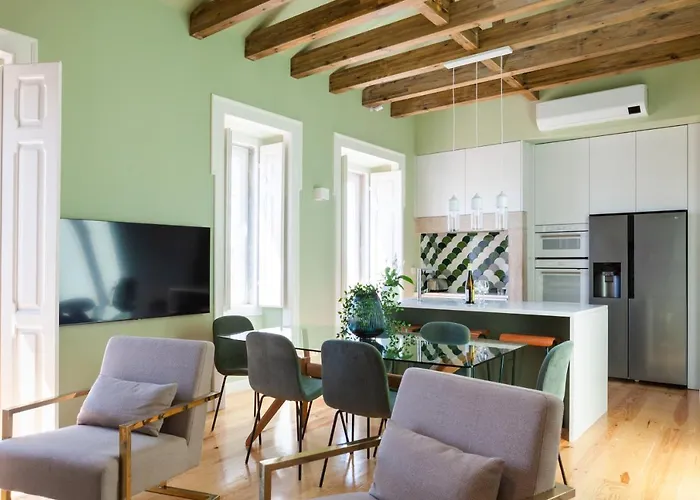 Panoramic View -3bedrs+3baths+ Balconies+ac شقة *