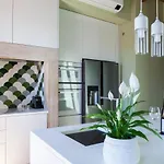 Panoramic View -3bedrs+3baths+ Balconies+ac Lejlighed *