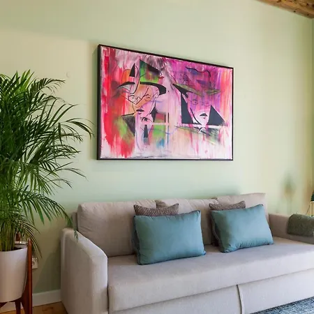 Panoramic View -3bedrs+3baths+ Balconies+ac 公寓 *