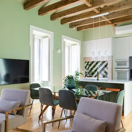 Panoramic View -3bedrs+3baths+ Balconies+ac 公寓 *